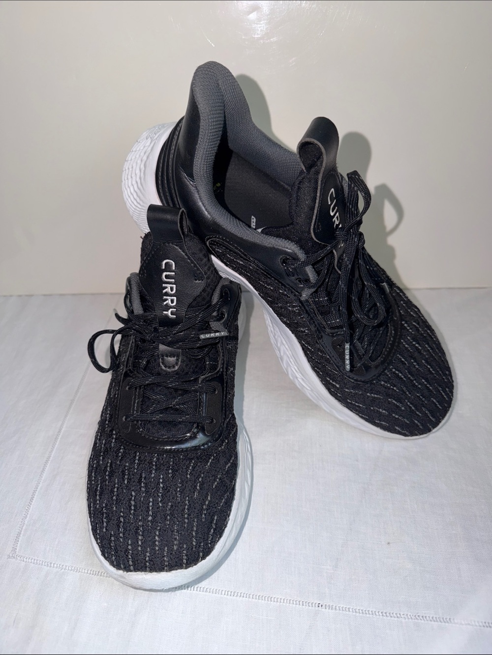 EUC Under Armour Curry Flow 9 Team basketball shoes black Knit Size 10